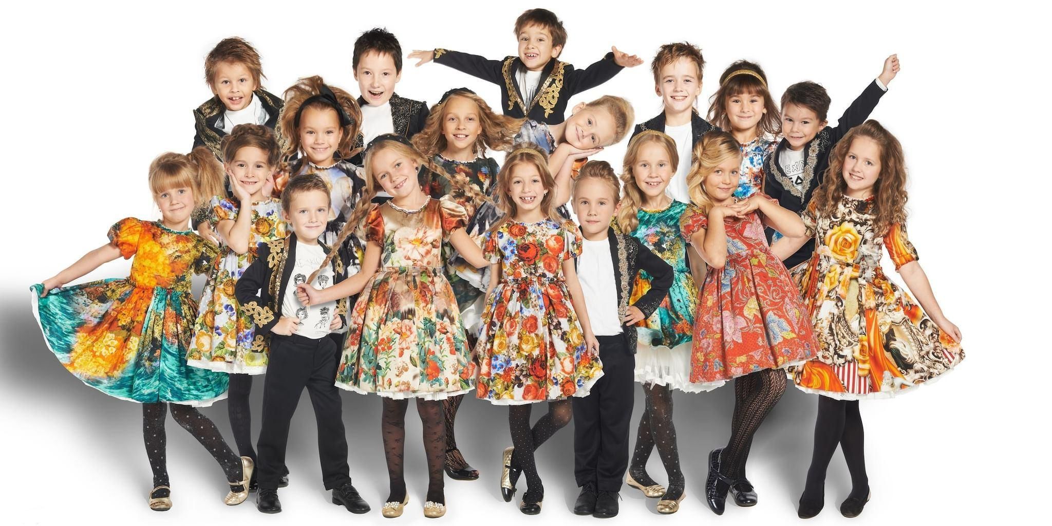 Детский хор «Великан» в сопровождении циркового шоу